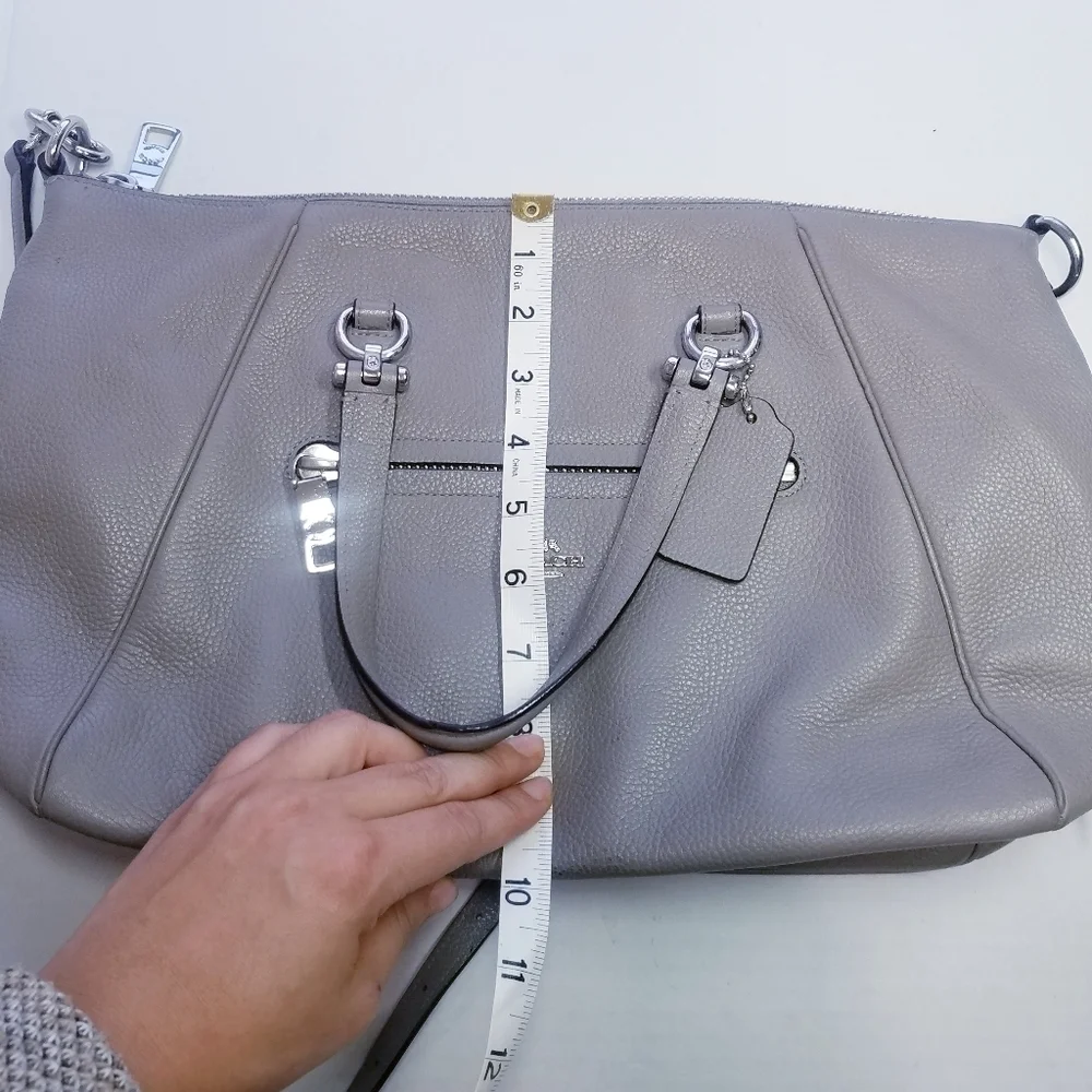 Coach excellent refer